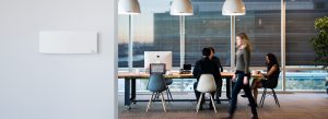 Cisco Meraki langaton tukiasema toimiston seinällä